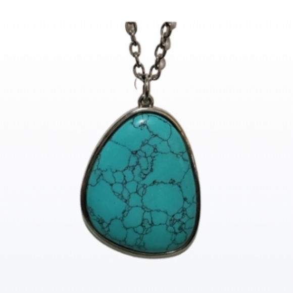 Jewelry - Faux turquoise long necklace 30"